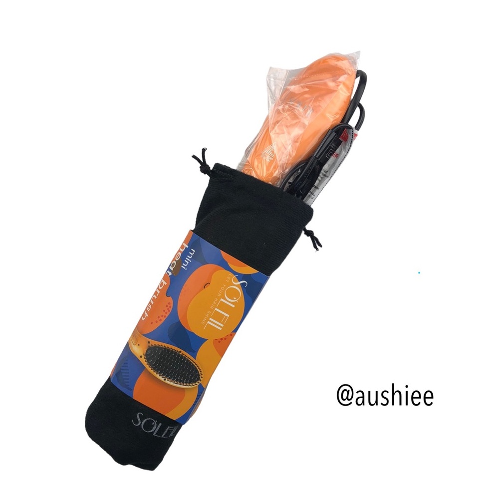 NWT Soleil Apricot Mini Heat Brush